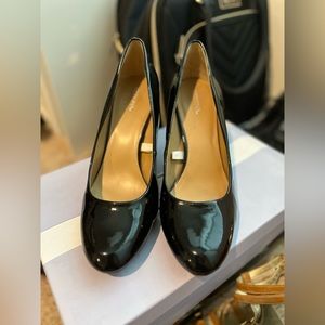 Medina black heels 9 1/2